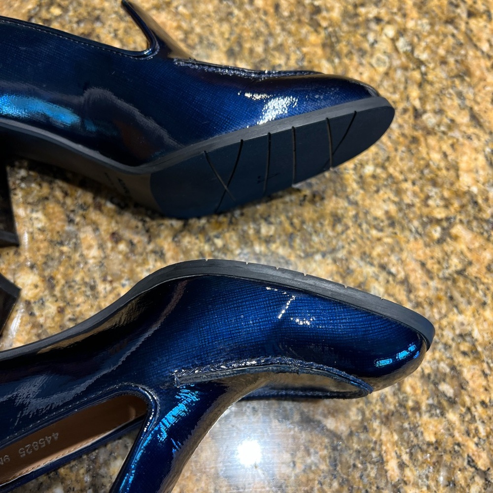 AQUATALIA Women's Navy Loafers - Picture 11 of 12